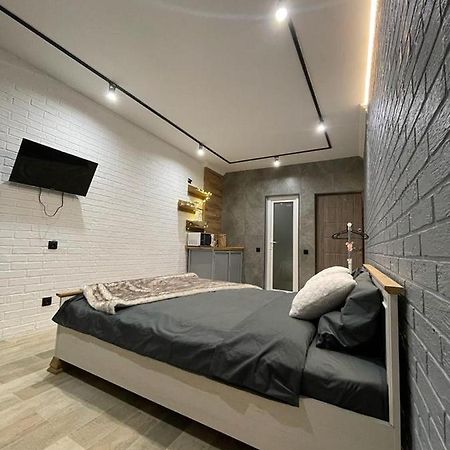 Loft_Apartment คาเมียเนตส์-โปดิลสกี ภายนอก รูปภาพ