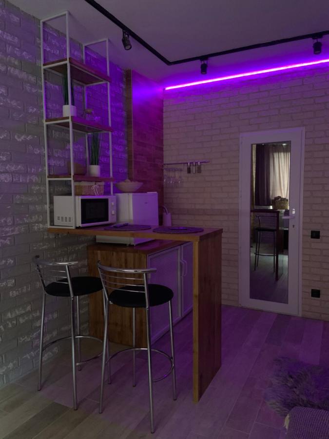 Loft_Apartment คาเมียเนตส์-โปดิลสกี ภายนอก รูปภาพ