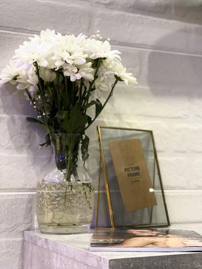 Loft_Apartment คาเมียเนตส์-โปดิลสกี ภายนอก รูปภาพ