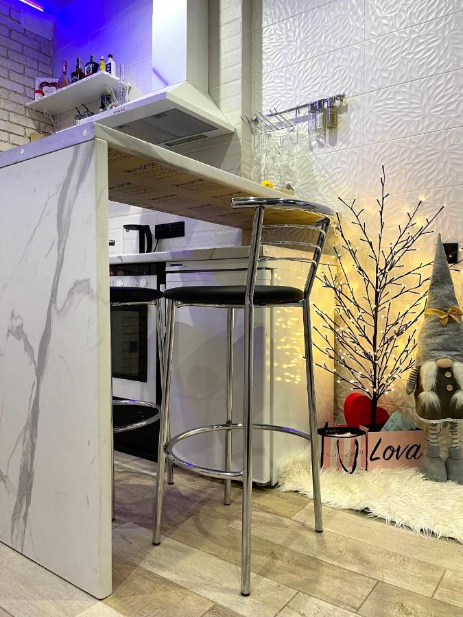 Loft_Apartment คาเมียเนตส์-โปดิลสกี ภายนอก รูปภาพ