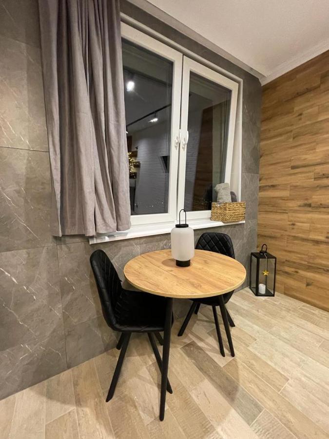 Loft_Apartment คาเมียเนตส์-โปดิลสกี ภายนอก รูปภาพ